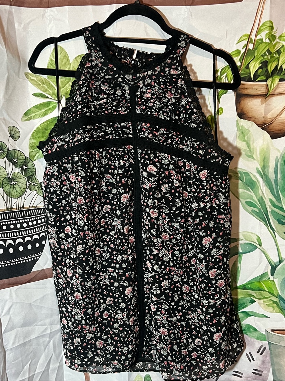 Anthropologie Maeve Size XL ❤️💖 Black Floral Halter Tank with Rose Accents